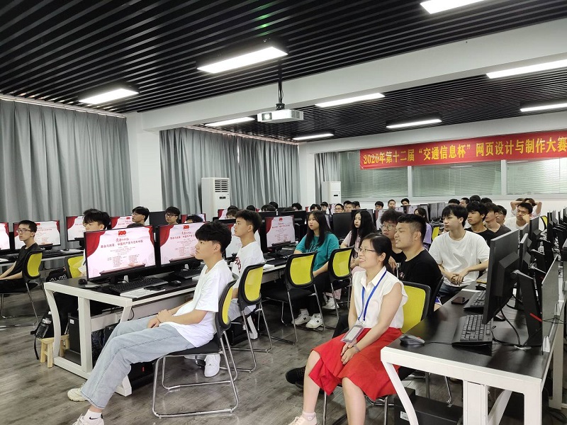 图2：学生第二党支部师生集中学习现场.jpg