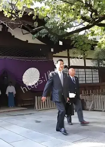 石破茂靖国神社供奉祭品